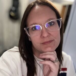 Meet your Posher, Felicia